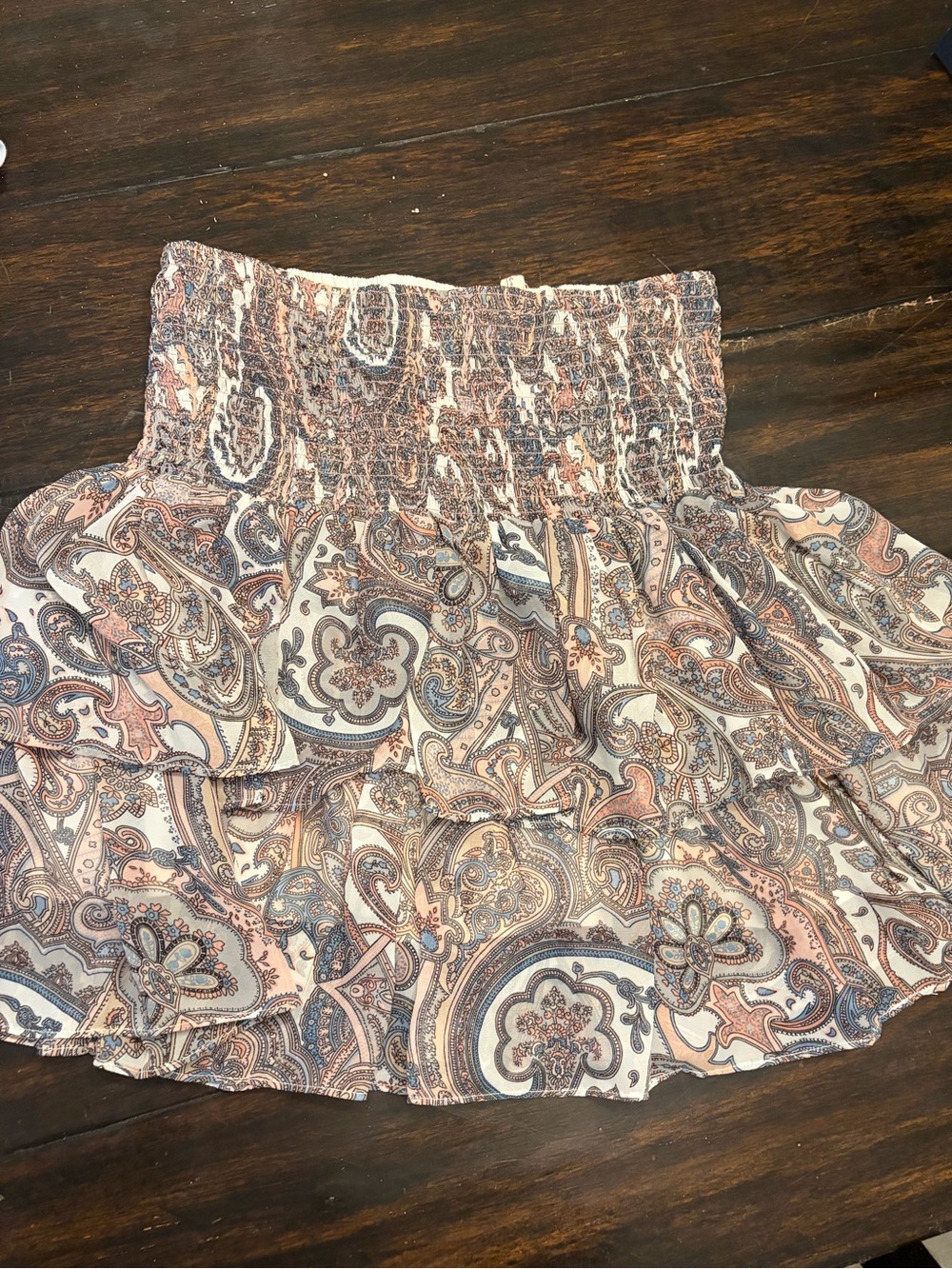 Elan Paisley Smocked Tiered ruffled
Mini Skirt -size small
